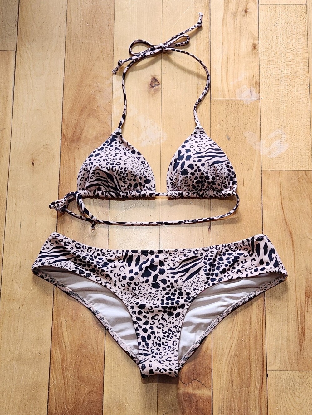 Victoria's Secret Triangle Top & Cheeky Hipster Bottom Bikini Set - S